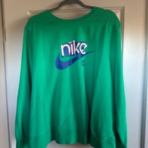 Nike green sweatshirt